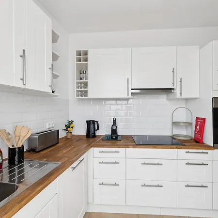 Apartamento Altbau Flair 75m2 - Panorama - Geraeumiges Gutshaus Bookhagen *